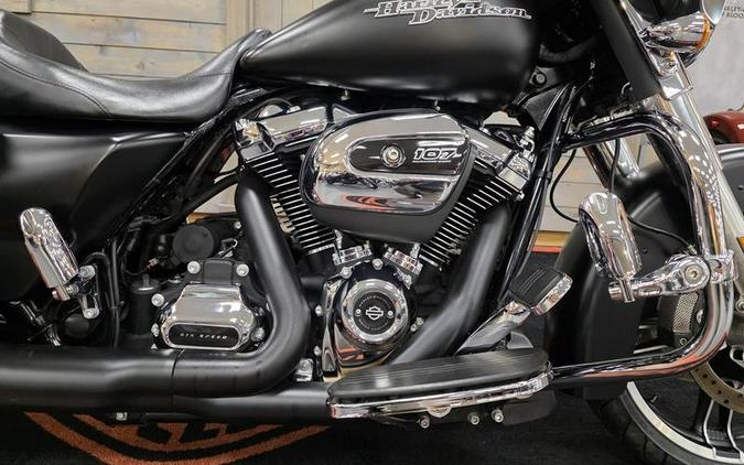 2017 Harley-Davidson® FLHX - Street Glide®
