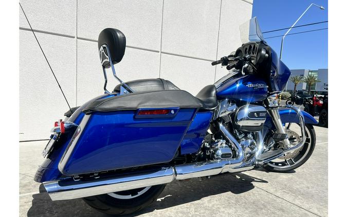 2017 Harley-Davidson® FLHX Street Glide