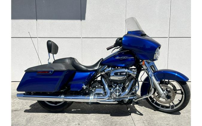 2017 Harley-Davidson® FLHX Street Glide