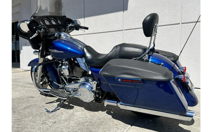 2017 Harley-Davidson® FLHX Street Glide