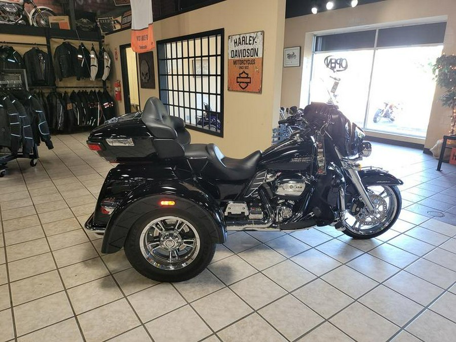 2019 Harley-Davidson® FLHTCUTG - Tri Glide® Ultra