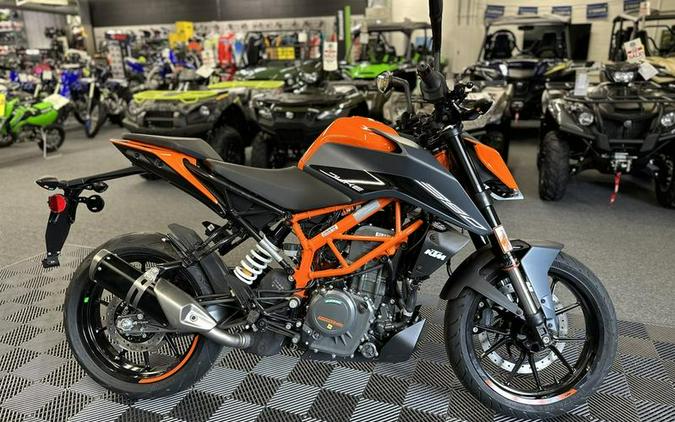 2023 KTM 390 Duke