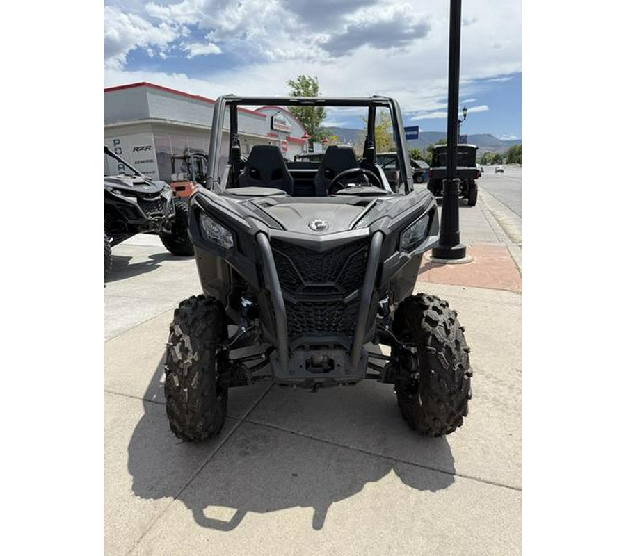 2025 Can-Am® SSV MAV TRAIL DPS 50 1000 BK 25 DPS 1000