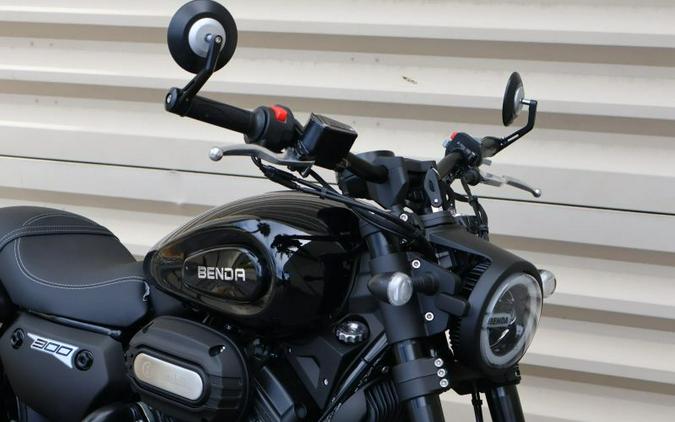 2025 BENDA CHINCHILLA 300