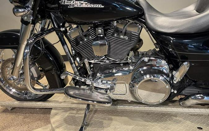 2016 Harley-Davidson® FLHXS - Street Glide® Special