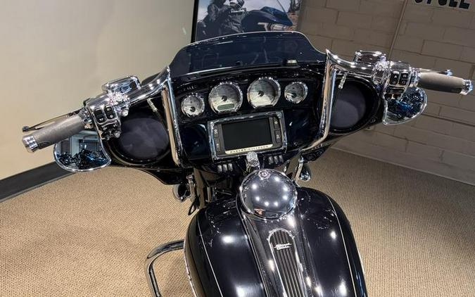 2016 Harley-Davidson® FLHXS - Street Glide® Special