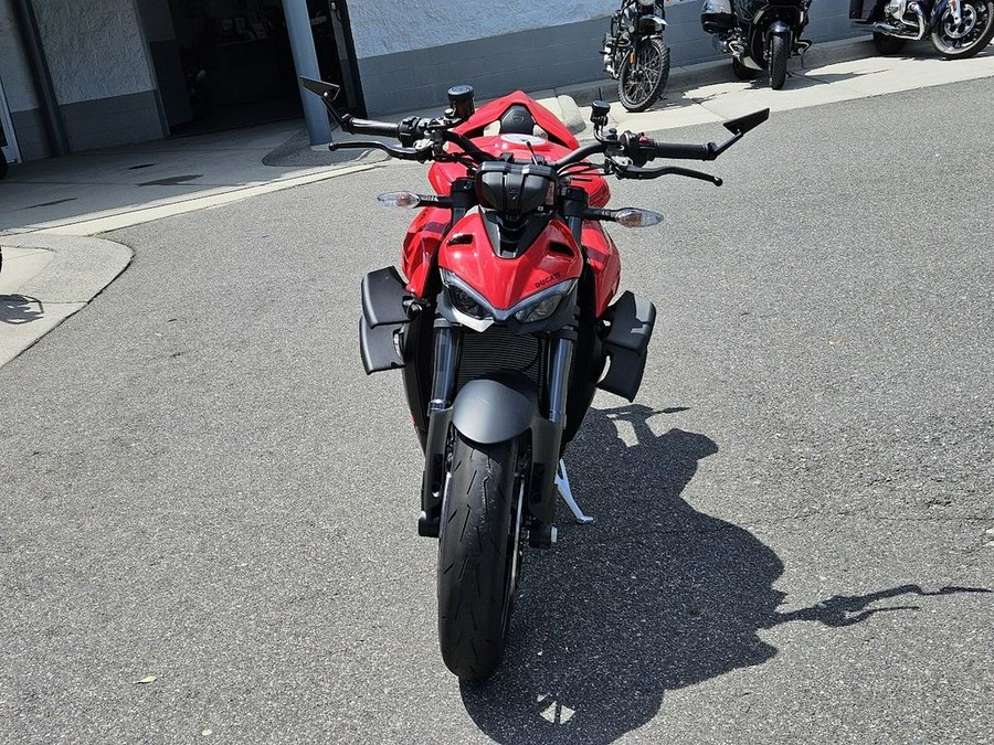 2024 Ducati Streetfighter V4 Red