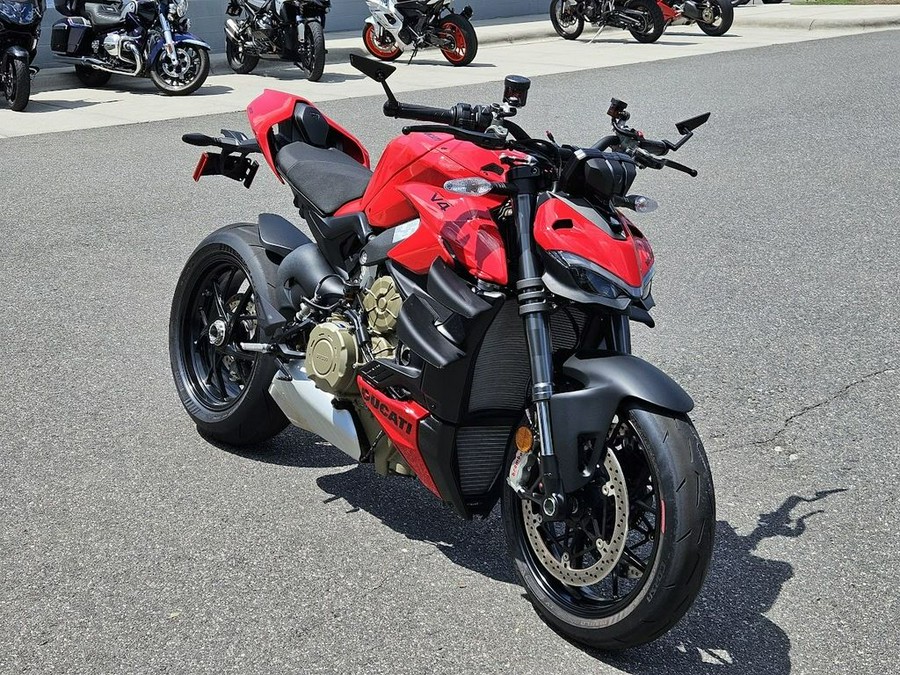 2024 Ducati Streetfighter V4 Red