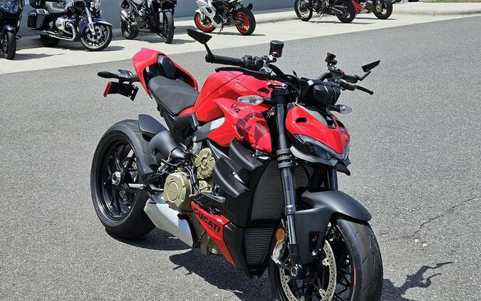 2024 Ducati Streetfighter V4 Red