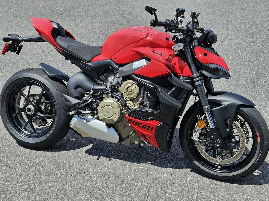 2024 Ducati Streetfighter V4 Red