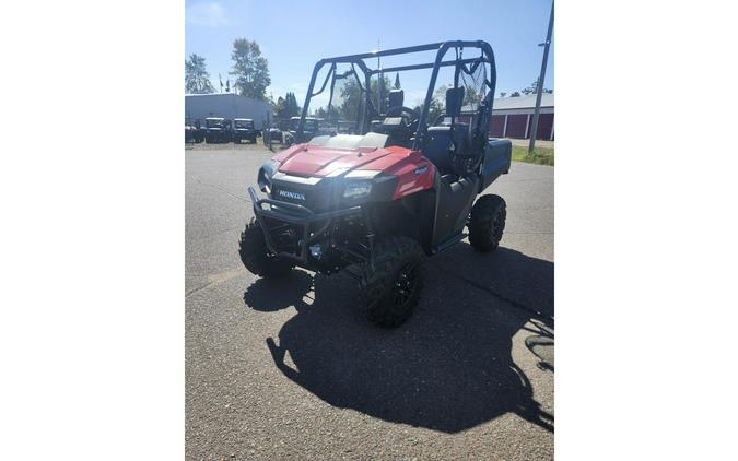 2025 Honda Pioneer 700 / 261548