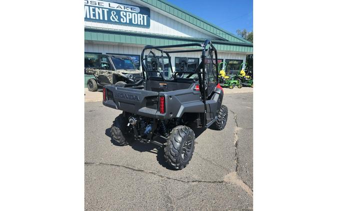 2025 Honda Pioneer 700 / 261548