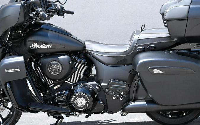 2024 Indian Motorcycle® Roadmaster® Dark Horse® Black Smoke