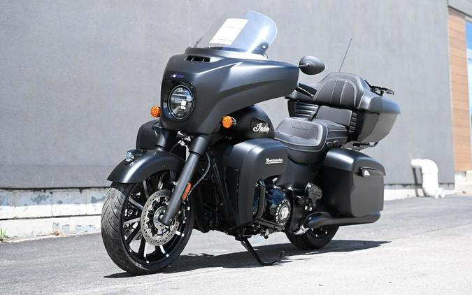 2024 Indian Motorcycle® Roadmaster® Dark Horse® Black Smoke