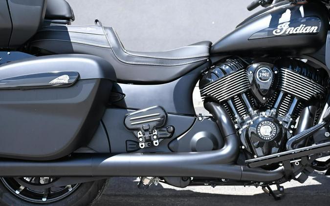 2024 Indian Motorcycle® Roadmaster® Dark Horse® Black Smoke