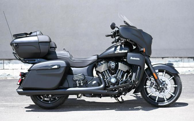 2024 Indian Motorcycle® Roadmaster® Dark Horse® Black Smoke