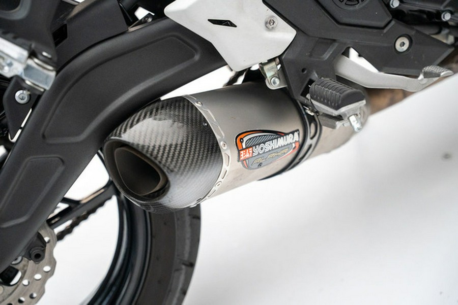 2023 Kawasaki Ninja 650 Pearl Robotic WhiteMetallic Matte Gray