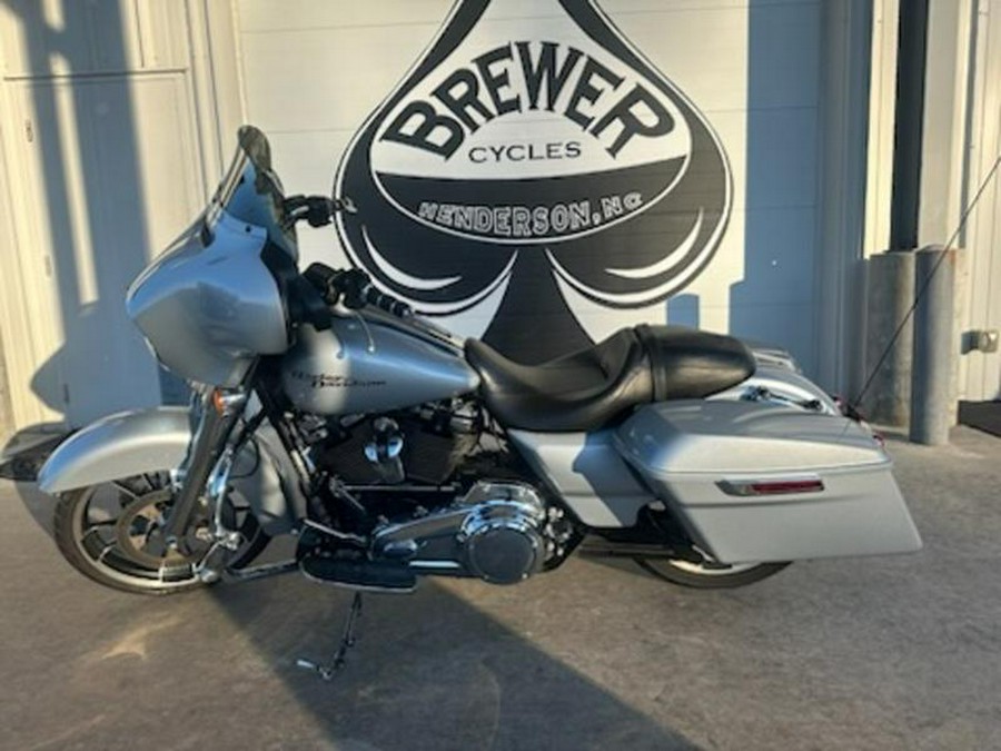 2020 Harley-Davidson® FLHX - Street Glide®