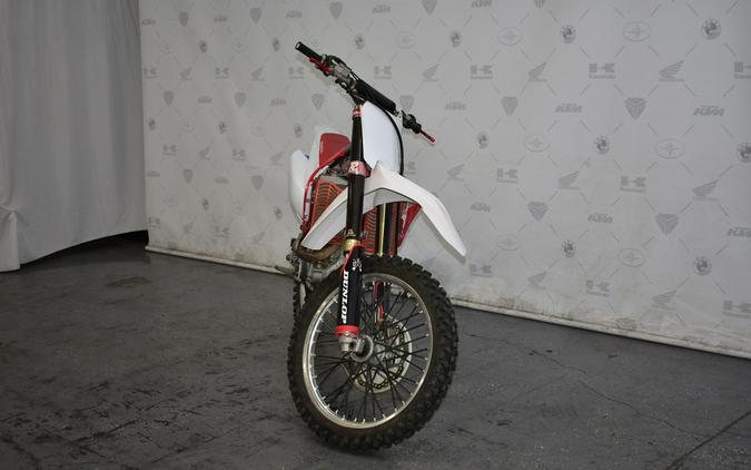 2016 CRF® 450R - Honda