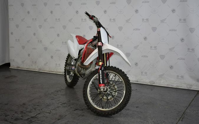 2016 CRF® 450R - Honda