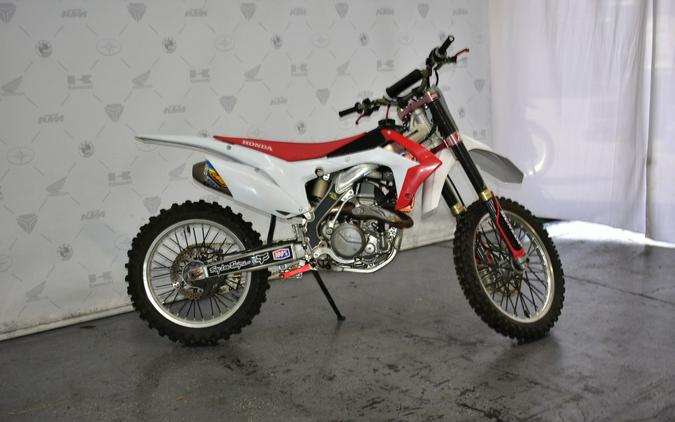 2016 CRF® 450R - Honda