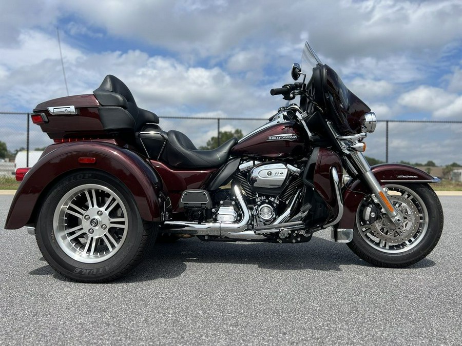 2019 Harley-Davidson® FLHTCUTG - Tri Glide® Ultra