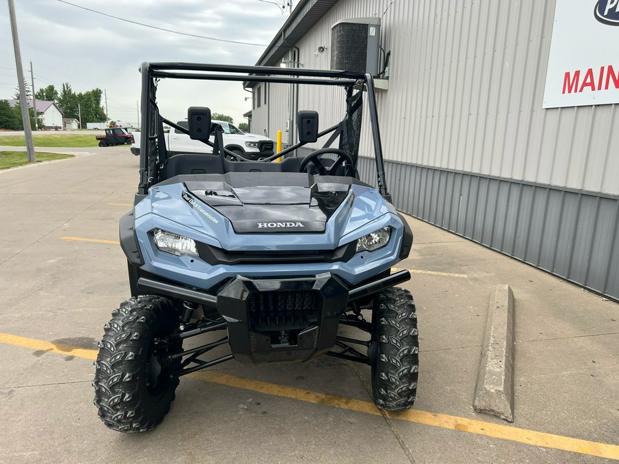 2024 Honda Pioneer 1000 Deluxe