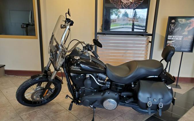 2016 Harley-Davidson Street Bob Vivid Black