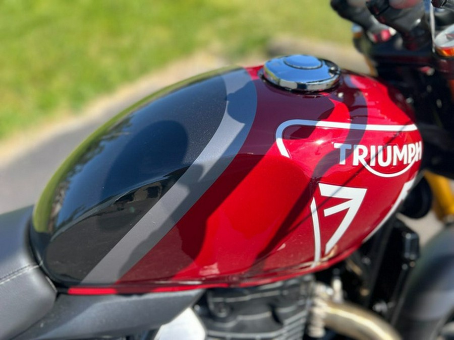 2024 Triumph Speed 400 Carnival Red / Phantom Black