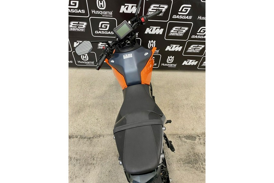 2024 KTM 250 Duke