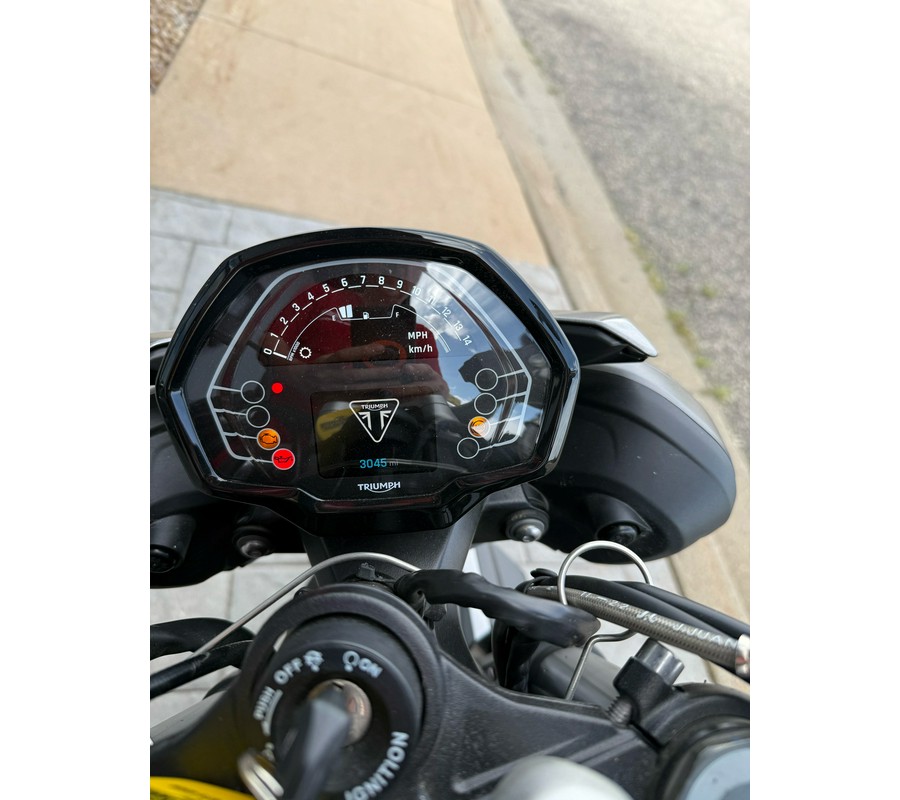 2024 Triumph Street Triple 765 R