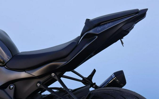 2023 Kawasaki Ninja ZX-6R KRT Edition