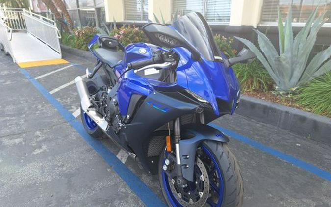 2022 Yamaha YZF-R1