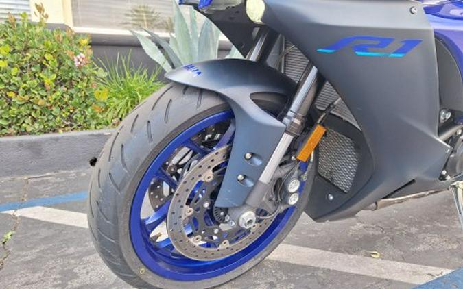 2022 Yamaha YZF-R1