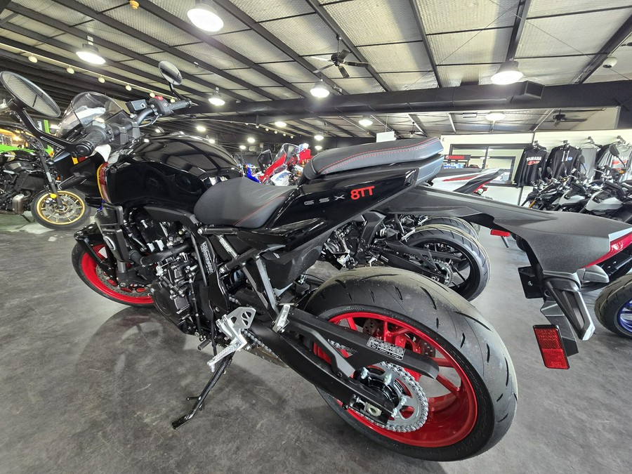 2026 Suzuki GSX-8TT