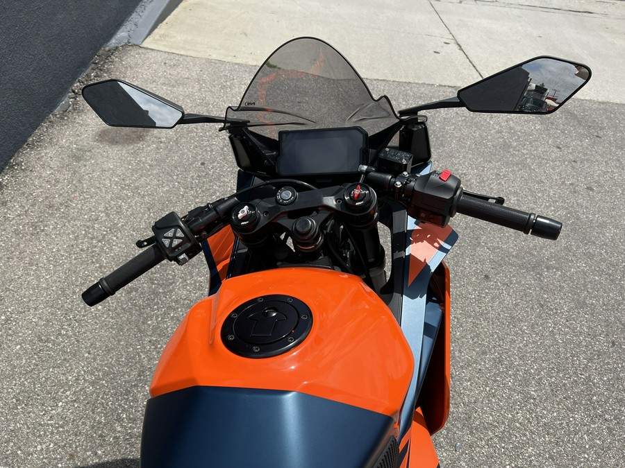 2023 KTM RC 390