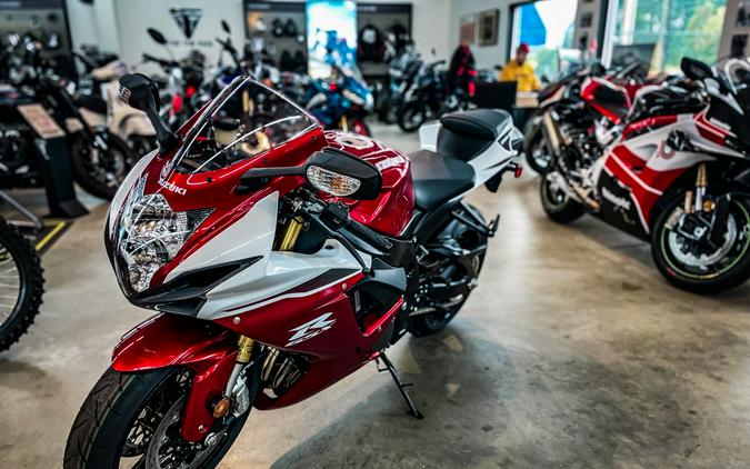 2027 SUZUKI GSX-R750