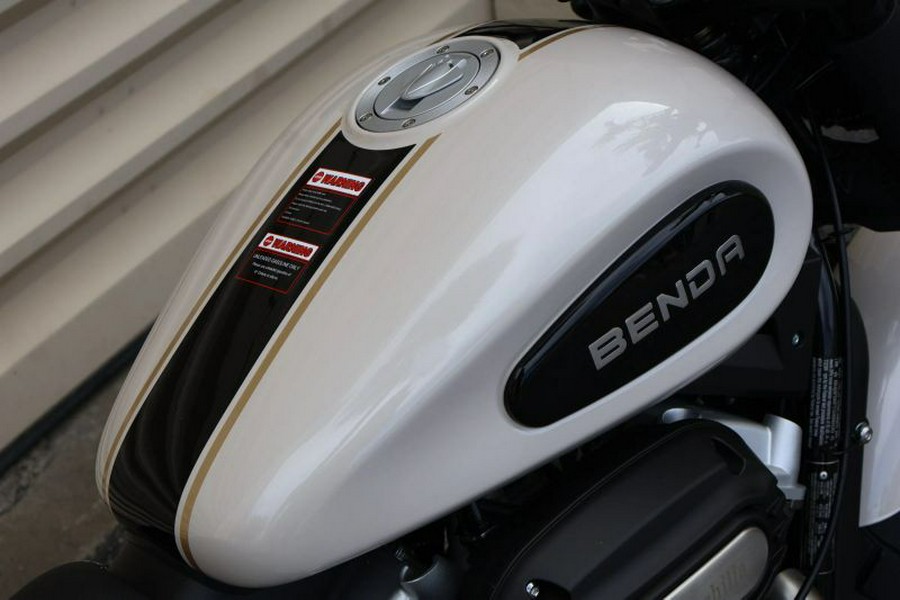 2025 BENDA CHINCHILLA 300