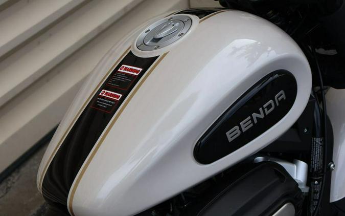 2025 BENDA CHINCHILLA 300