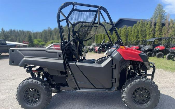 2026 Honda Pioneer 700 Deluxe