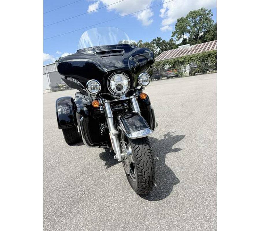 2022 Harley-Davidson® FLHTCUTG - Tri Glide® Ultra