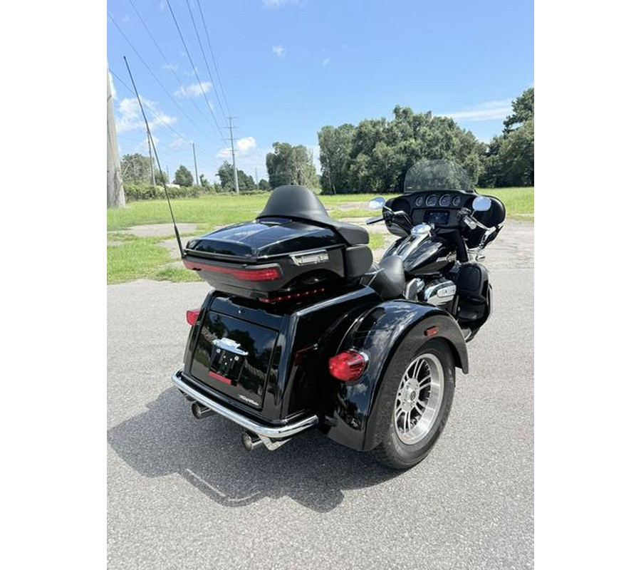 2022 Harley-Davidson® FLHTCUTG - Tri Glide® Ultra