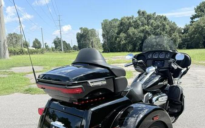 2022 Harley-Davidson® FLHTCUTG - Tri Glide® Ultra