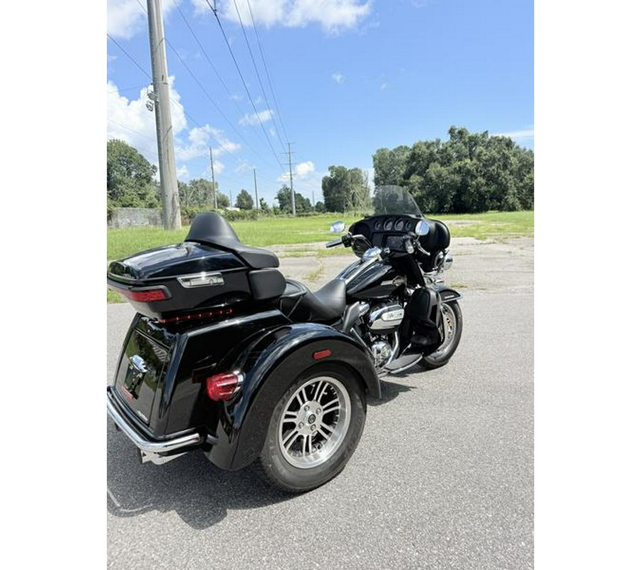 2022 Harley-Davidson® FLHTCUTG - Tri Glide® Ultra