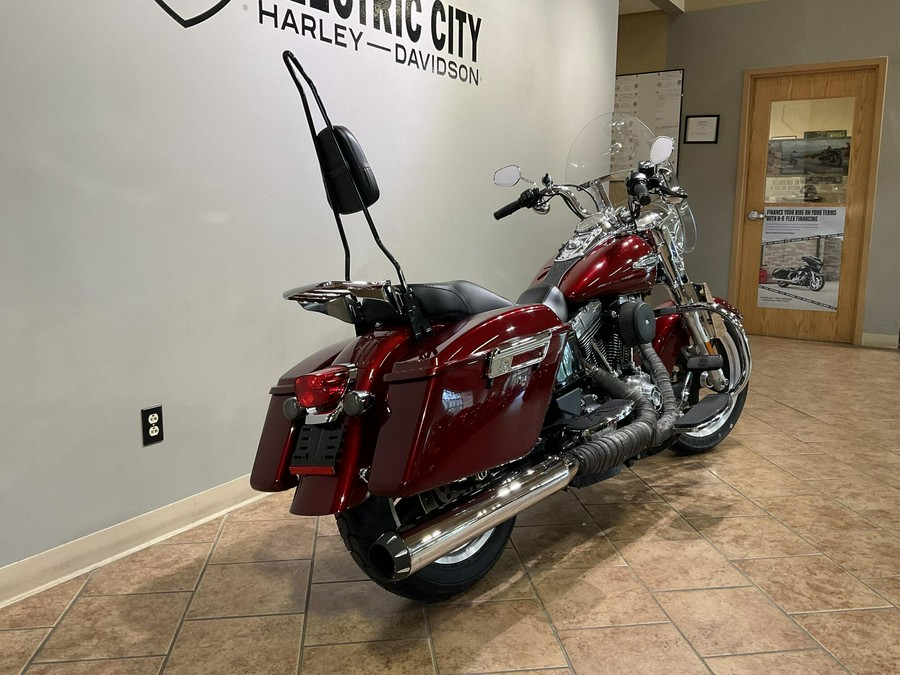 2016 Harley-Davidson® Switchback™ Velocity Red Sunglo FLD