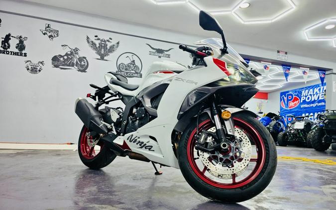 2025 Kawasaki Ninja® ZX™-6R KRT Edition ABS