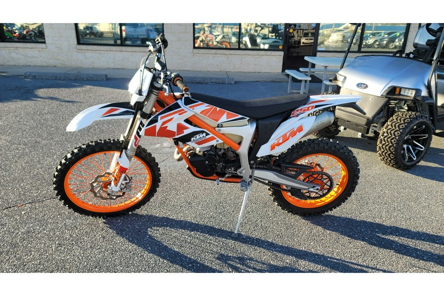 2017 KTM Freeride 250 R