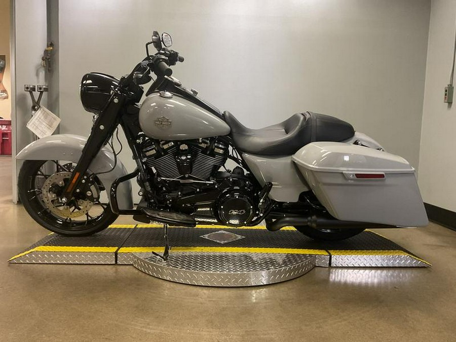 2024 Harley-Davidson® FLHRXS - Road King® Special