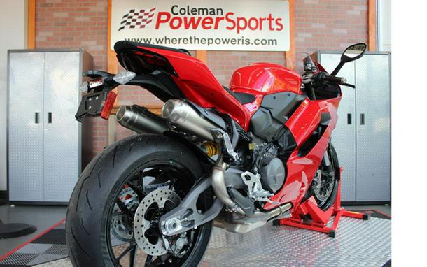 2026 Ducati Panigale V2