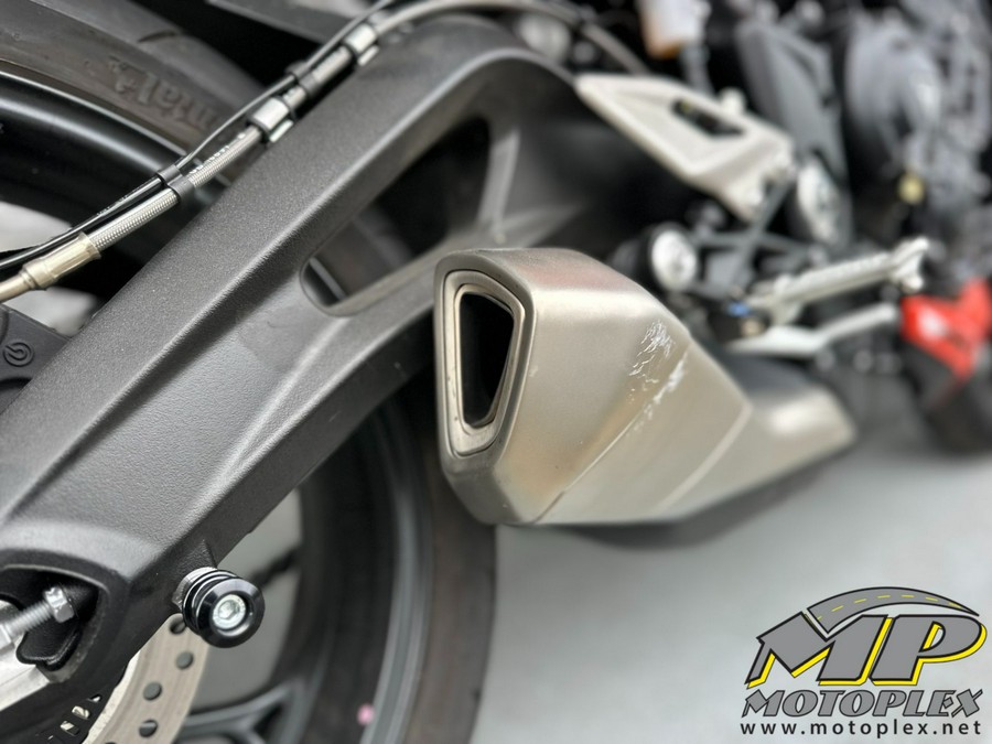 2025 Triumph Street Triple 765 R